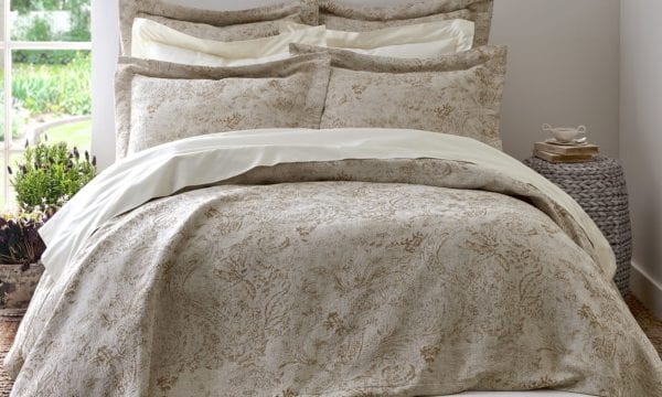 Bees Linen & Silk Bedcover